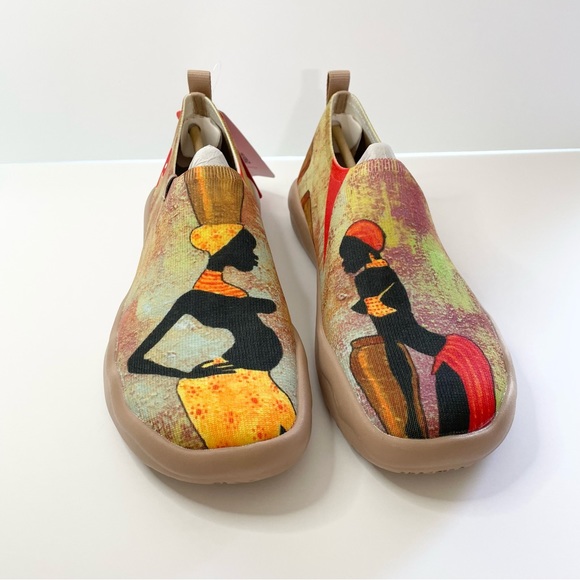 Size 9 NWT UIN Slip On Shoes Comfortable Loafers Dance Now - Picture 2 of 8